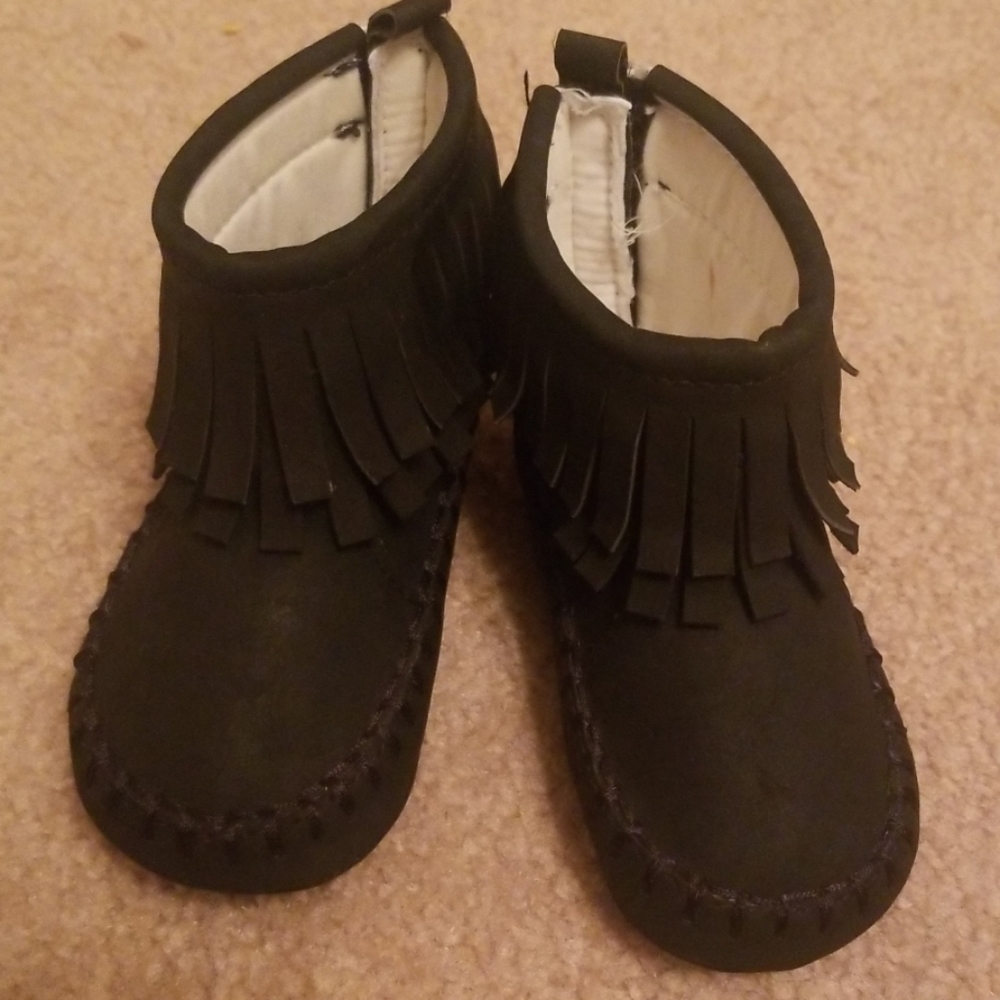 Baby Fringe Moccasins